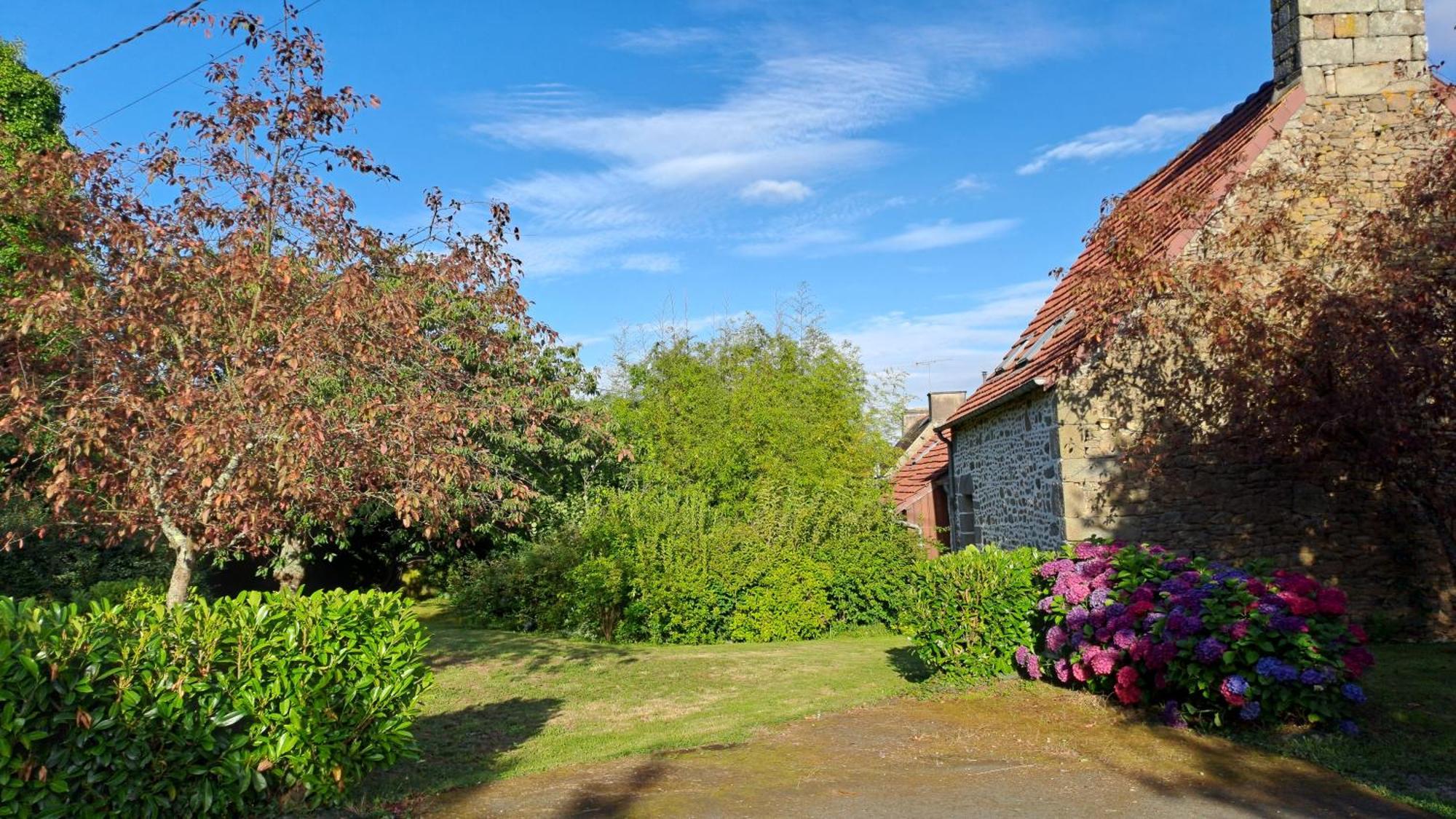 Le Cottage De Lily Bonnemain Exterior photo