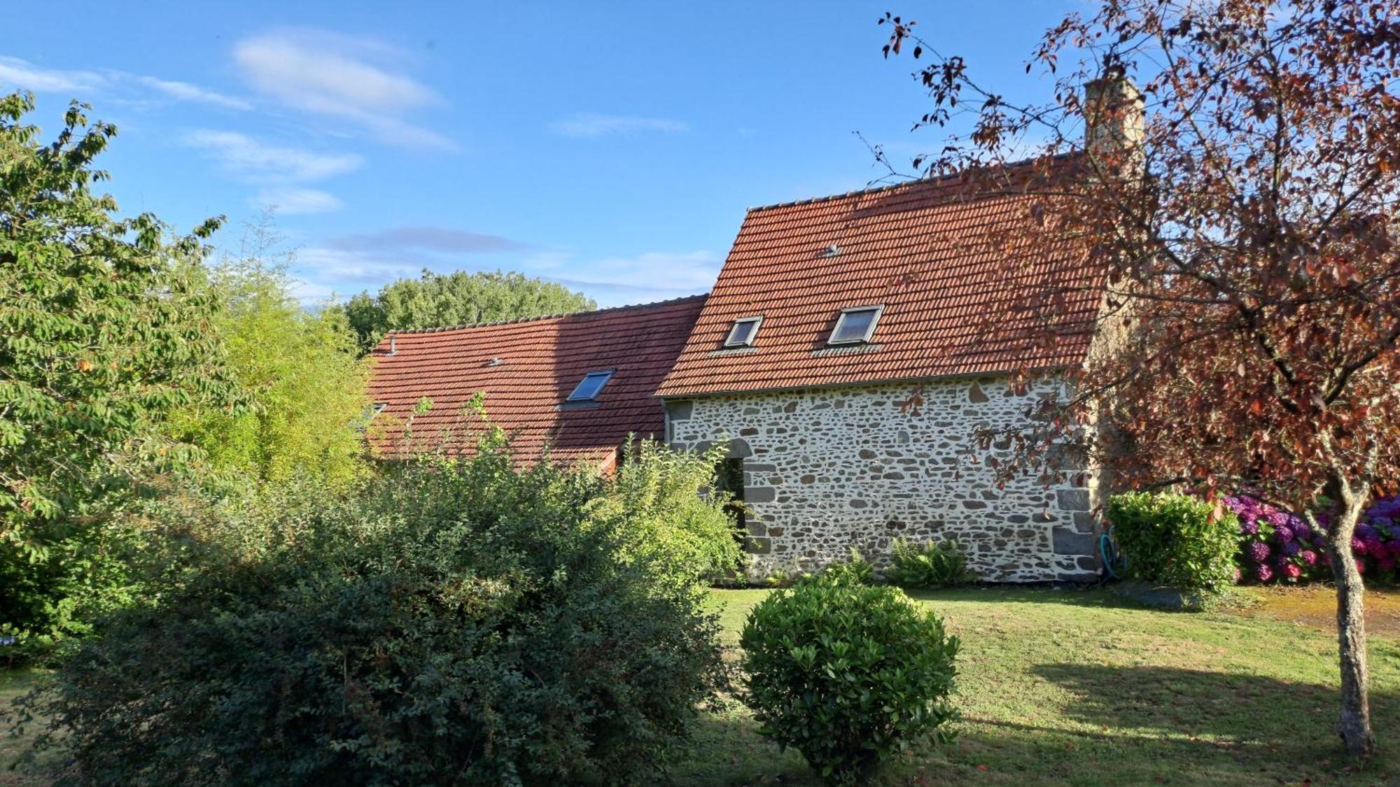 Le Cottage De Lily Bonnemain Exterior photo