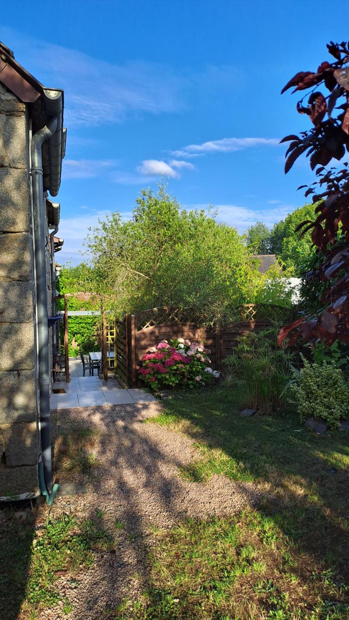 Le Cottage De Lily Bonnemain Exterior photo